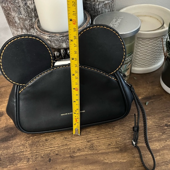 Black Leather Mouse Ear Crossbody Bag - Picture 7 of 7
